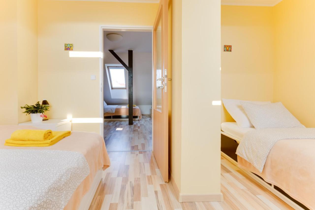 Jane'S Charming Apartment Прага Экстерьер фото