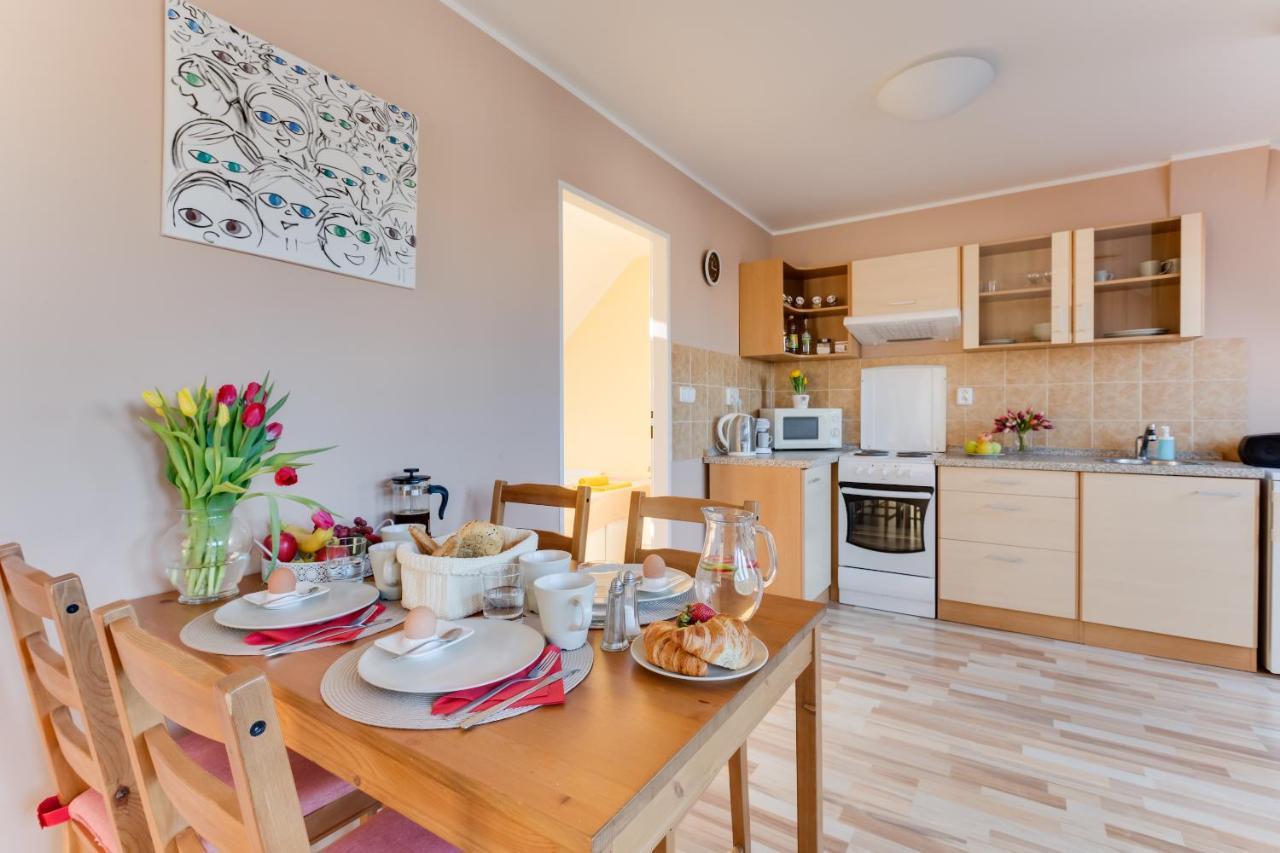 Jane'S Charming Apartment Прага Экстерьер фото