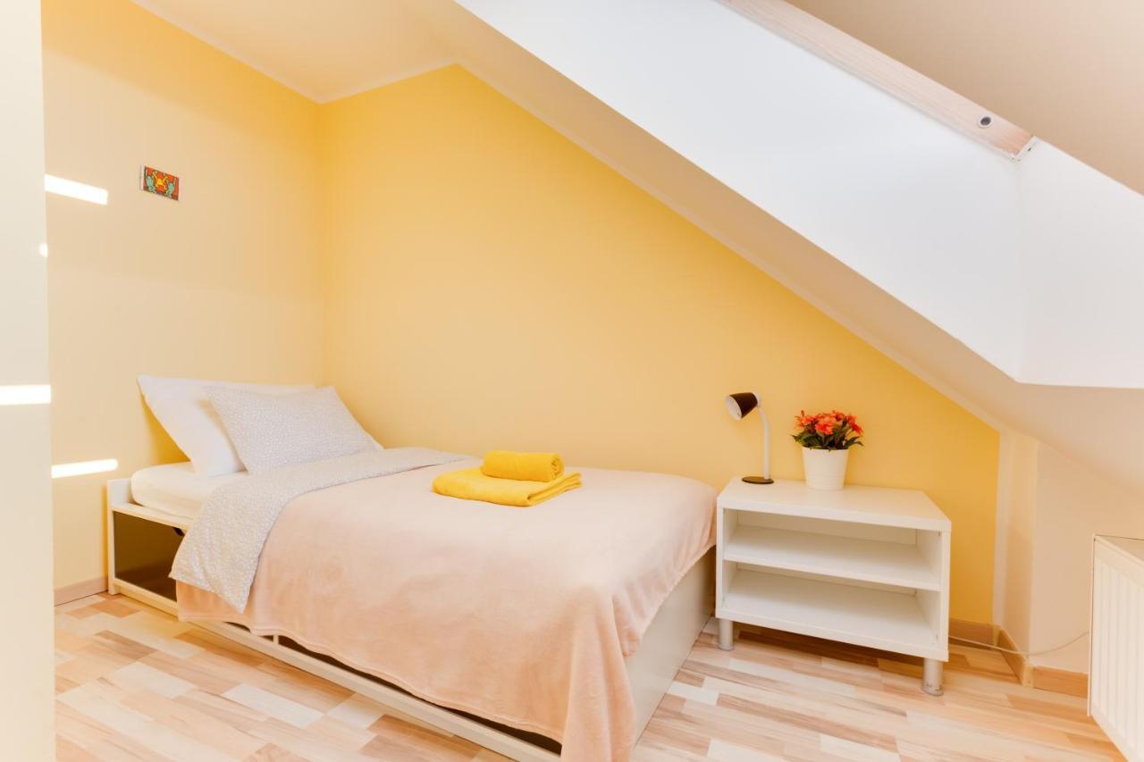 Jane'S Charming Apartment Прага Экстерьер фото