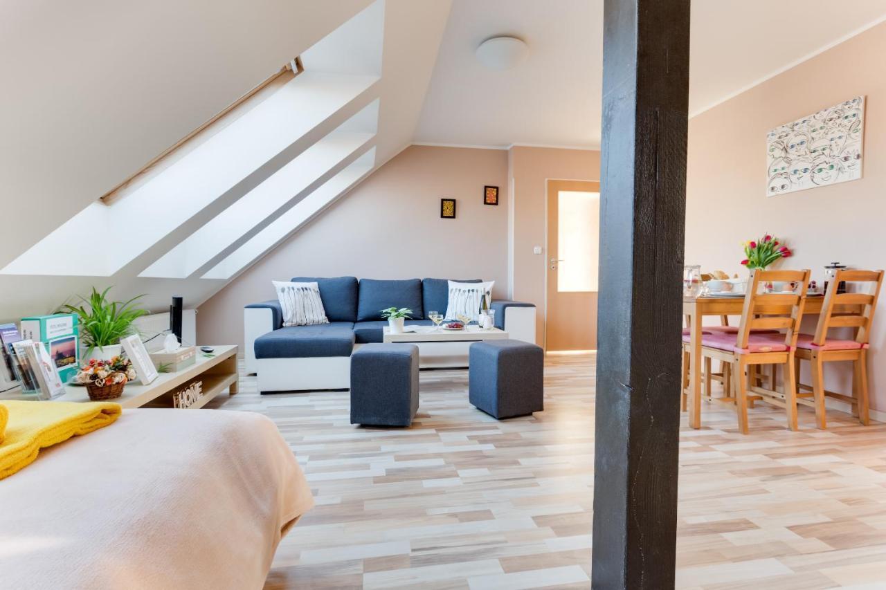 Jane'S Charming Apartment Прага Экстерьер фото