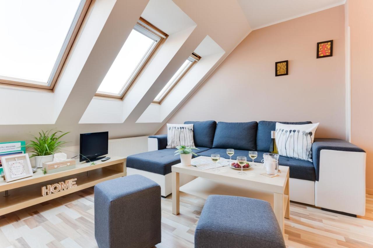 Jane'S Charming Apartment Прага Экстерьер фото